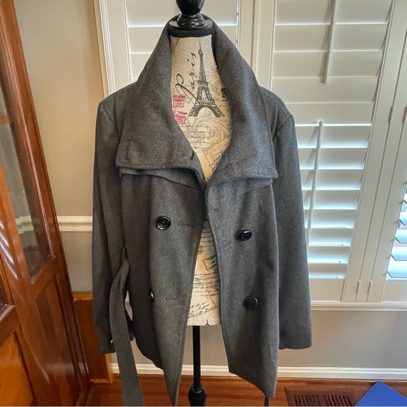 Dereon Jackets & Blazers - Dereon Charcoal Double-Breasted Pea Coat